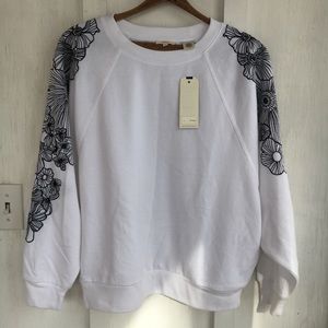 NWT White Levi sweatshirt
